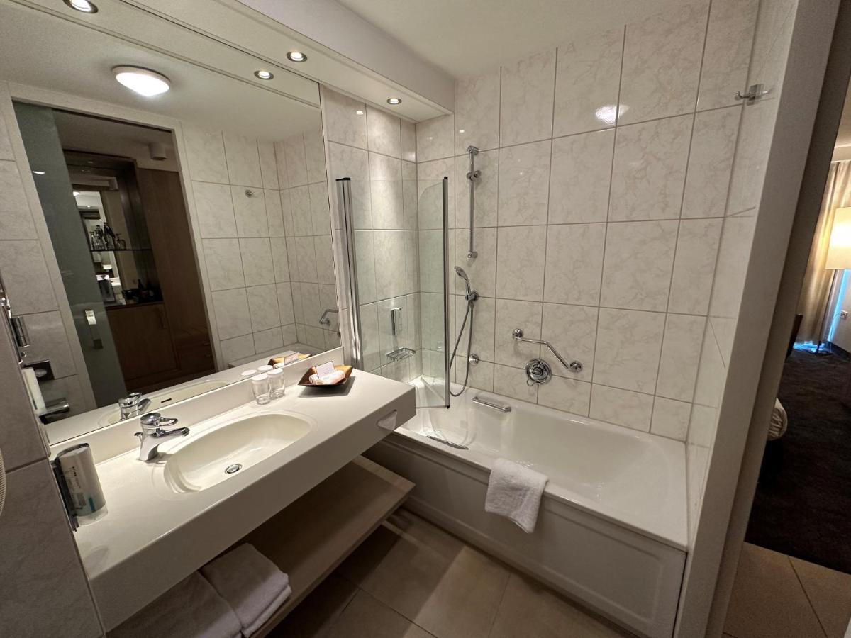 Sanadome Hotel