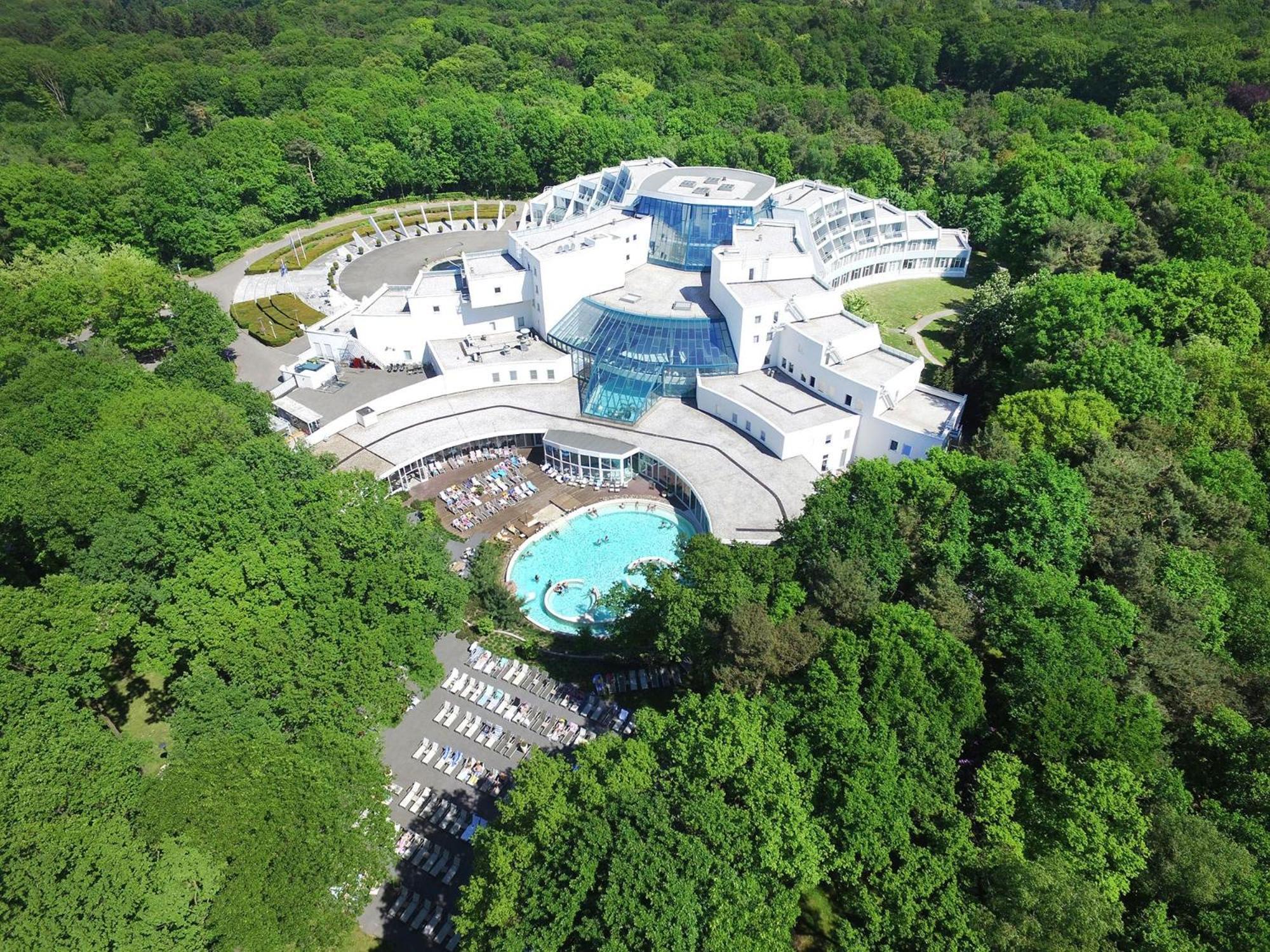 Sanadome Hotel 4*